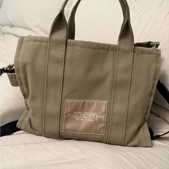 THE CANVAS MEDIUM TOTE BAG - Picture 2 of 5
